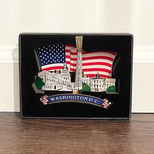 NWT American Flag and Washington D.C. Ornament
